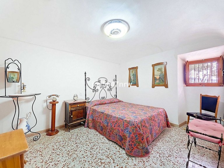 Country House for Sale in Pinoso, Alicante 25