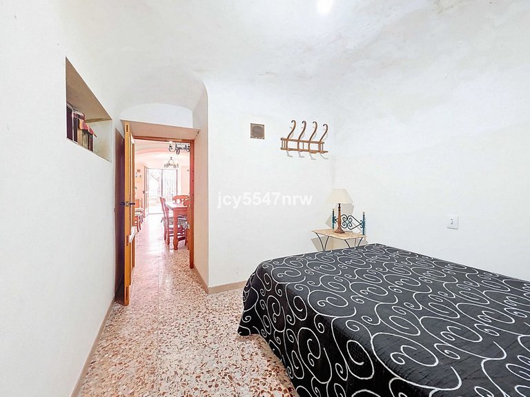Country House for Sale in Pinoso, Alicante 30