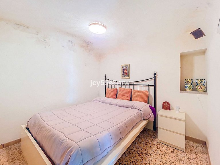 Country House for Sale in Pinoso, Alicante 31