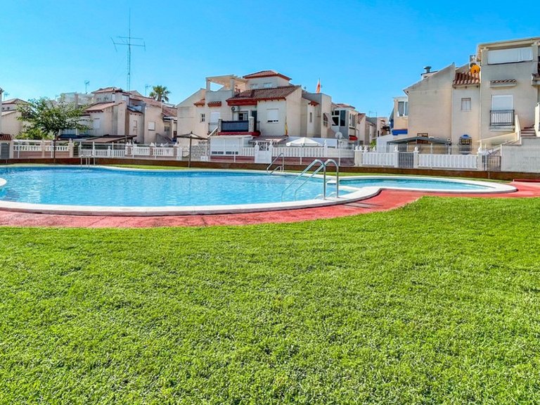 Apartment for Sale in Playa Flamenca, Alicante 1