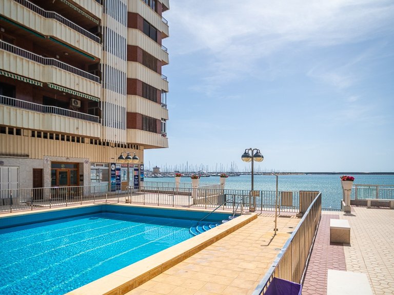 Apartment for Sale in Torrevieja, Alicante 35