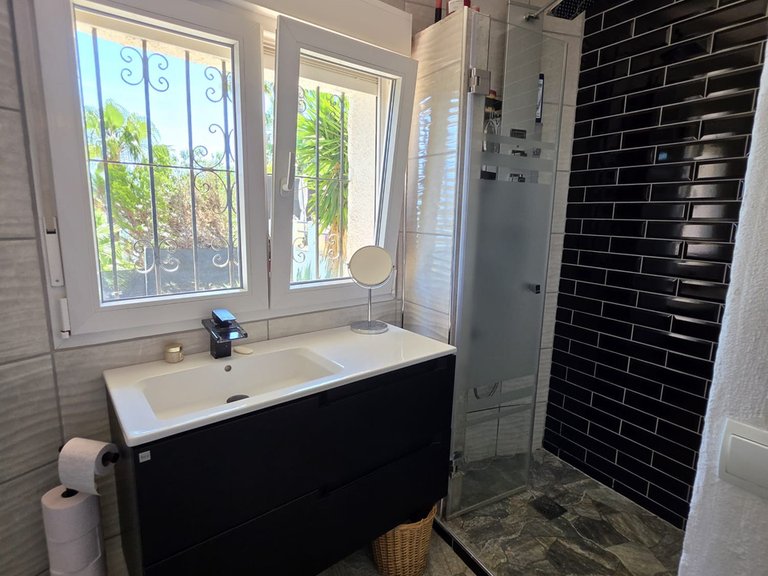 Villa for Sale in Algorfa, Alicante 33
