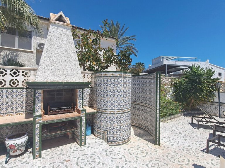 Villa for Sale in Villamartin, Alicante 9