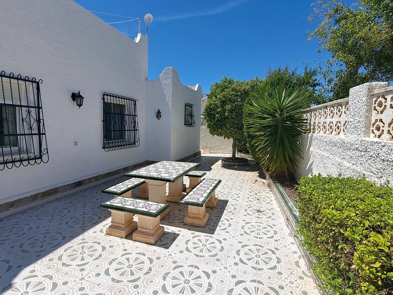 Villa for Sale in Villamartin, Alicante 10