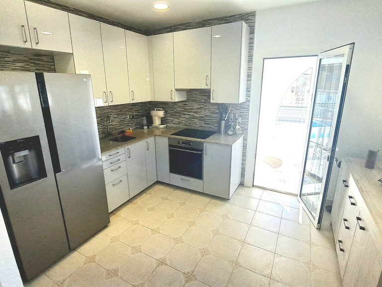 Villa for Sale in Villamartin, Alicante 17