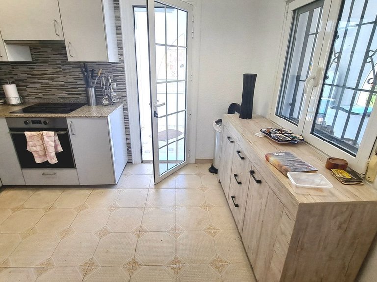 Villa for Sale in Villamartin, Alicante 18