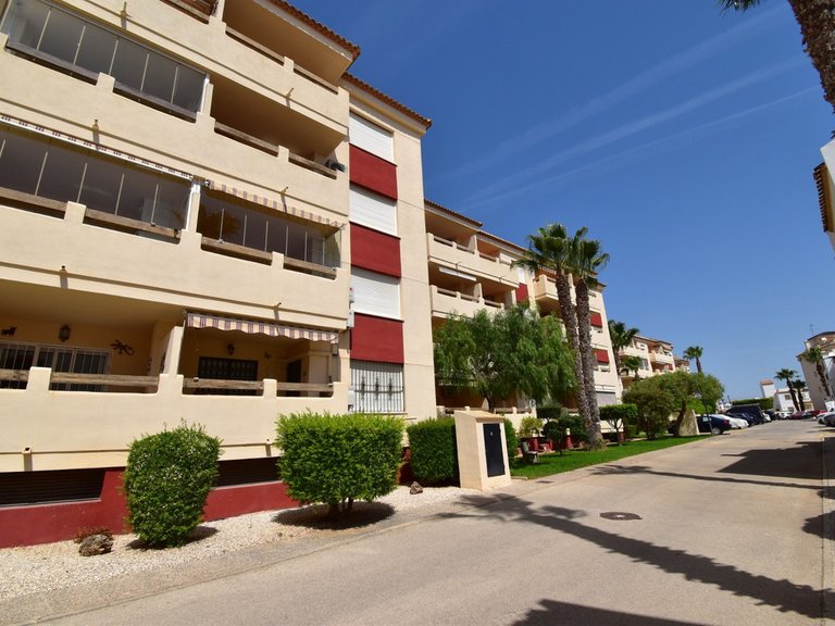 Apartment for Sale in Playa Flamenca, Alicante 1