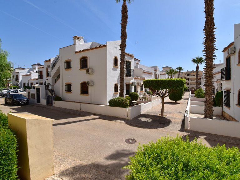 Apartment for Sale in Playa Flamenca, Alicante 23