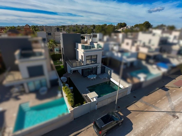 Villa for Sale in San Miguel De Salinas, Alicante 1