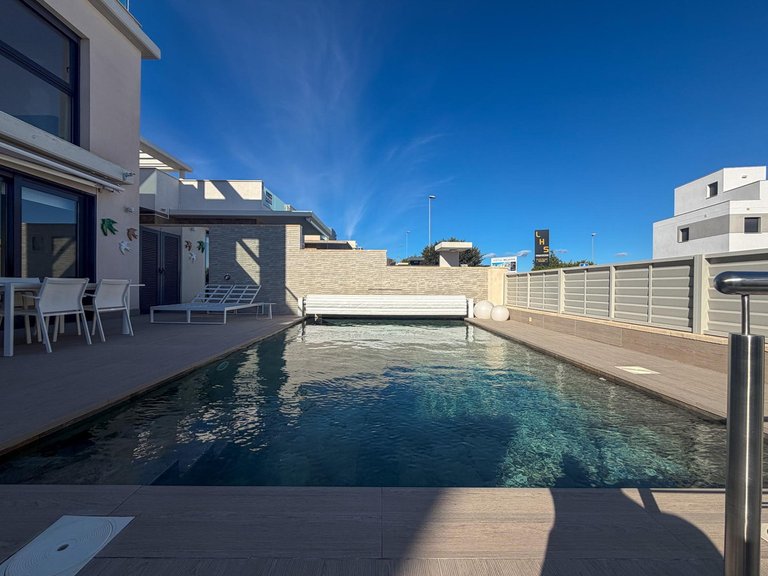 Villa for Sale in San Miguel De Salinas, Alicante 4