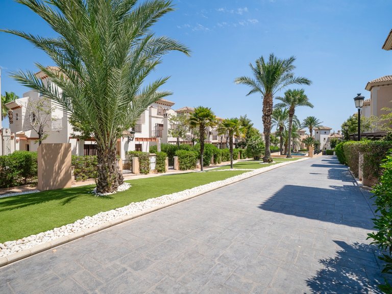 Villa for Sale in Algorfa, Alicante 42