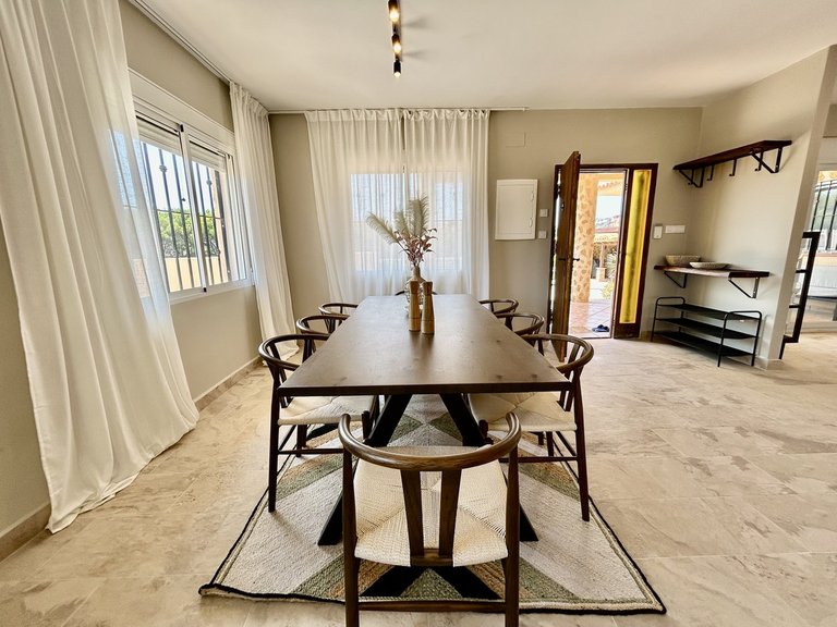 Villa for Sale in La Zenia, Alicante 10