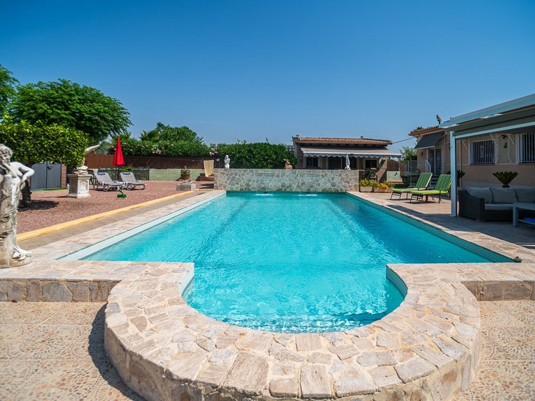 Villa for Sale in Catral, Alicante 7