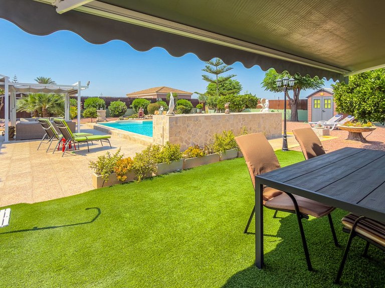 Villa for Sale in Catral, Alicante 40