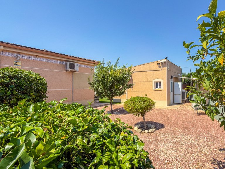 Villa for Sale in Catral, Alicante 48