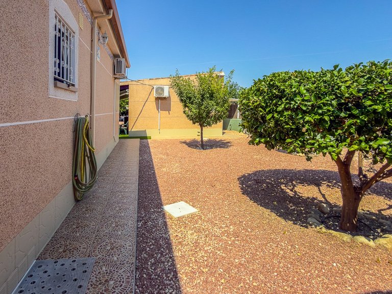 Villa for Sale in Catral, Alicante 49