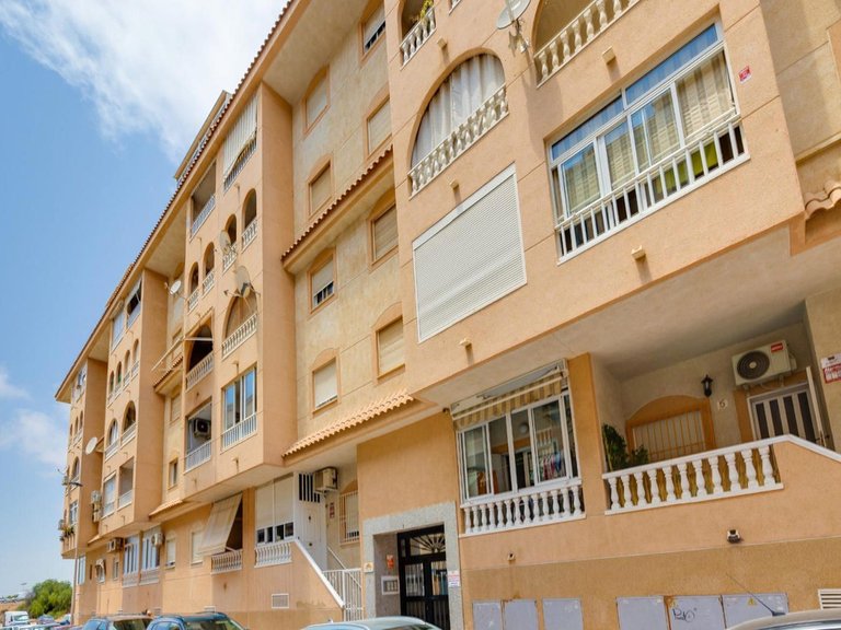 Apartment for Sale in Torrevieja, Alicante 29