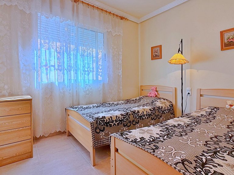Villa for Sale in Los Altos, Alicante 38