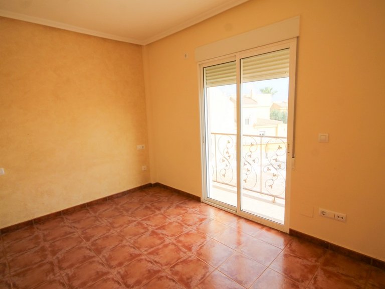 Villa for Sale in San Miguel De Salinas, Alicante 18