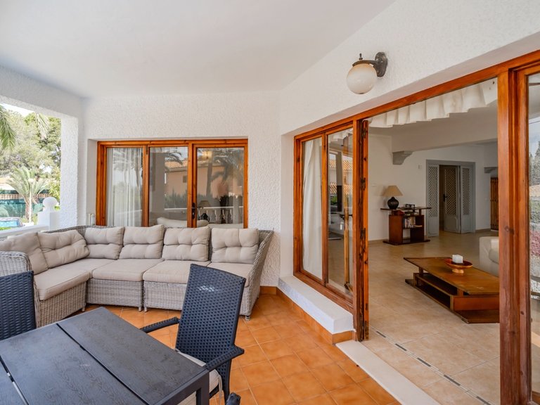 Villa for Sale in Cabo Roig, Alicante 15