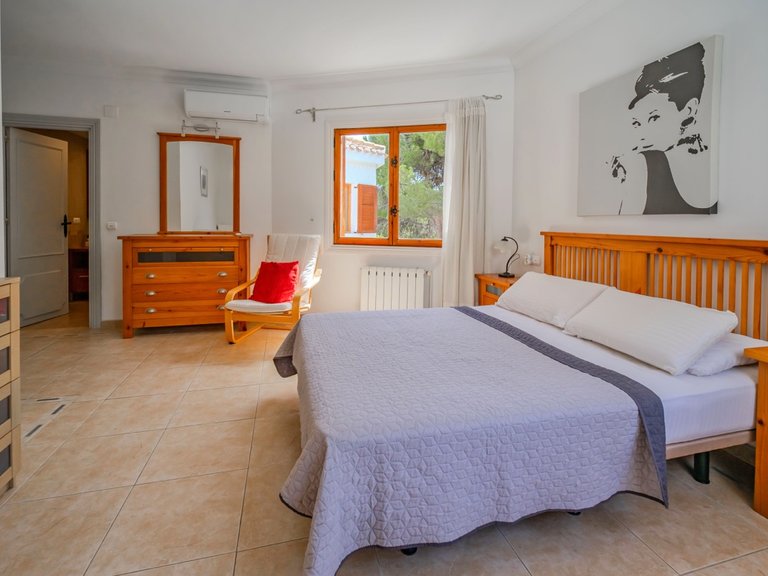 Villa for Sale in Cabo Roig, Alicante 24