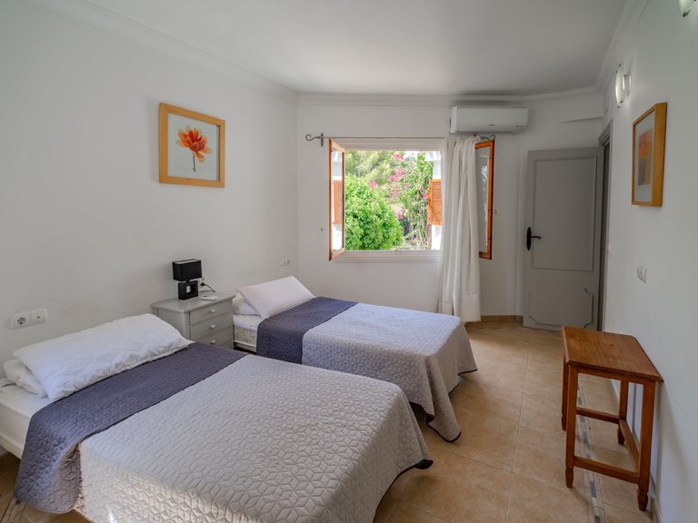 Villa for Sale in Cabo Roig, Alicante 34
