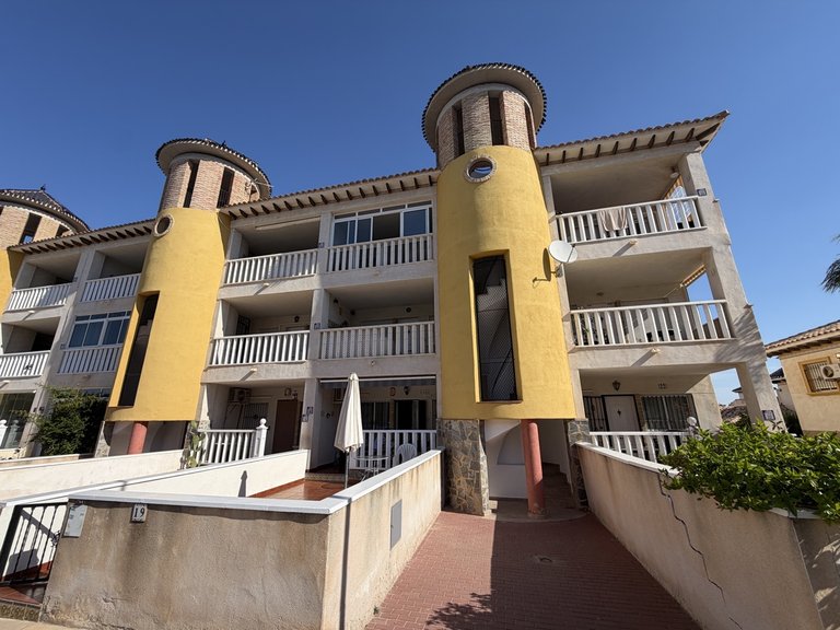 Apartment for Sale in Villamartin, Alicante 1