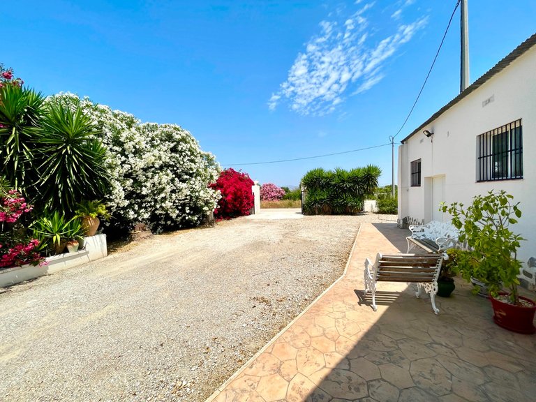 Villa for Sale in Daya Nueva, Alicante 3