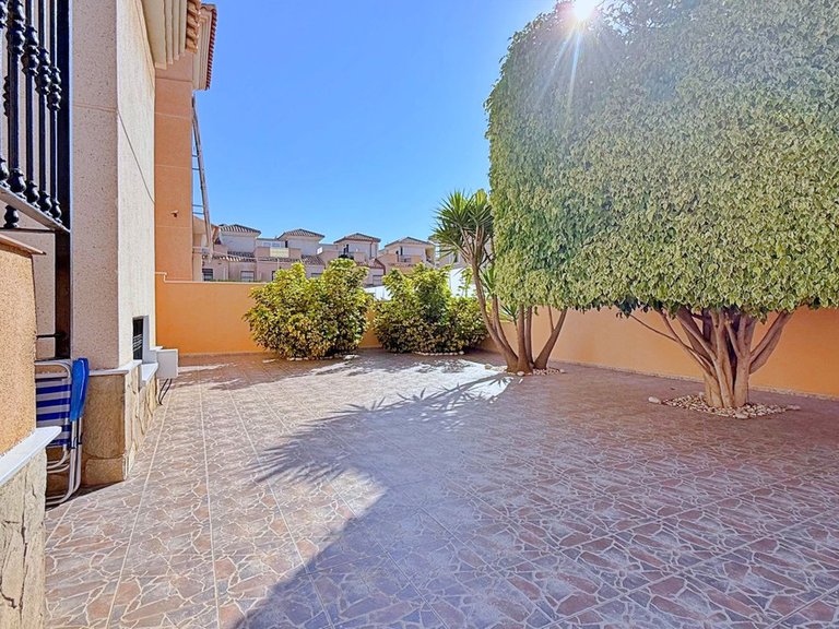 Villa for Sale in Los Altos, Alicante 4