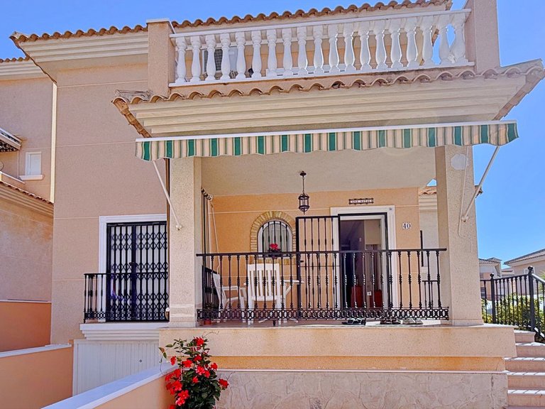 Villa for Sale in Los Altos, Alicante 10