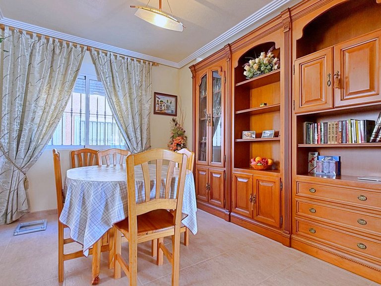 Villa for Sale in Los Altos, Alicante 12