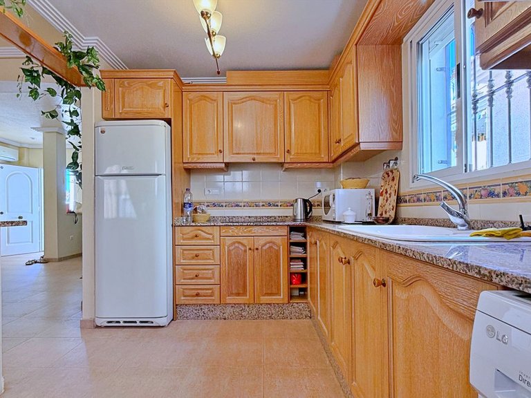 Villa for Sale in Los Altos, Alicante 15