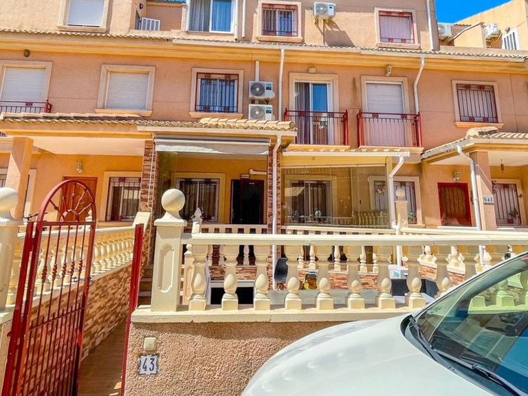 Town House for Sale in Playa Flamenca, Alicante 31