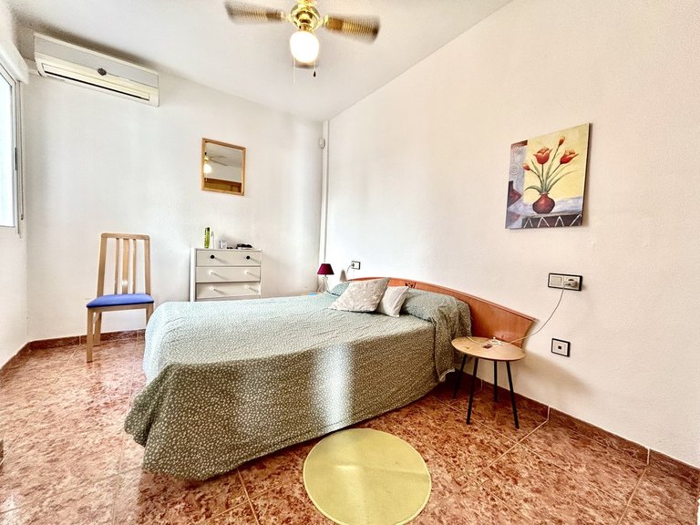 Apartment for Sale in Los Altos, Alicante 9
