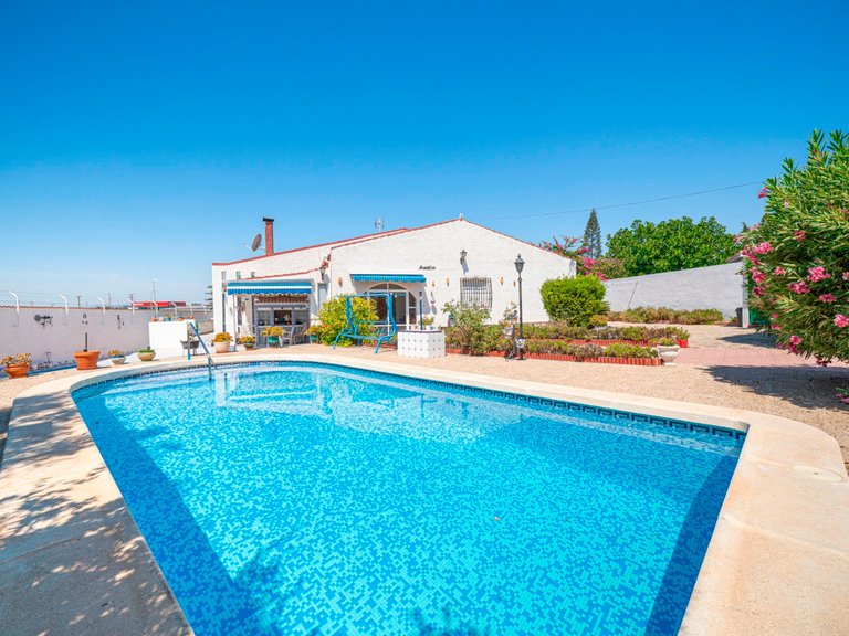 Villa for Sale in Ciudad Quesada, Alicante 1