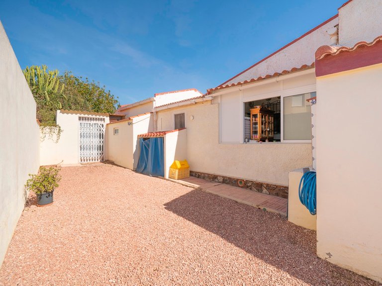 Villa for Sale in Ciudad Quesada, Alicante 32