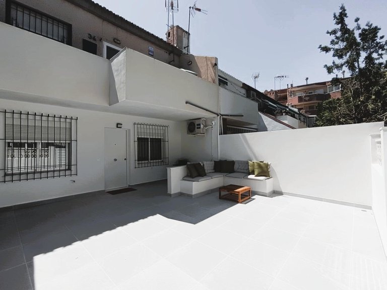 Villa for Sale in Cabo Roig, Alicante 2