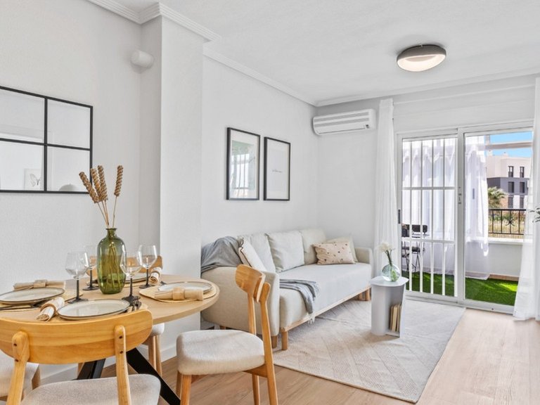 Apartment for Sale in La Florida, Alicante 4