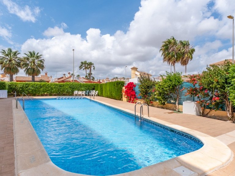 Apartment for Sale in La Florida, Alicante 9