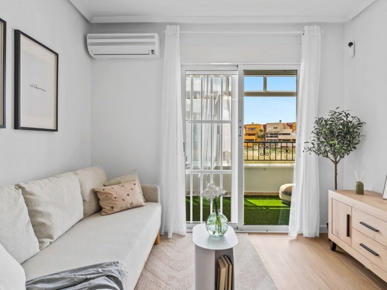 Apartment for Sale in La Florida, Alicante 16