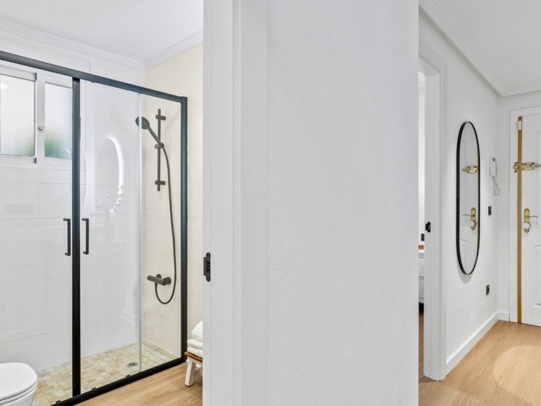 Apartment for Sale in La Florida, Alicante 24