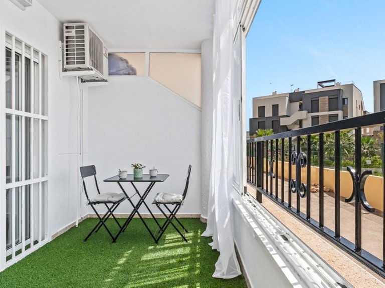 Apartment for Sale in La Florida, Alicante 28