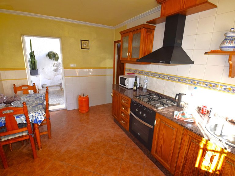Villa for Sale in Guardamar Del Segura, Alicante 4