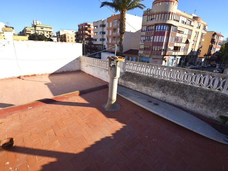 Villa for Sale in Guardamar Del Segura, Alicante 10