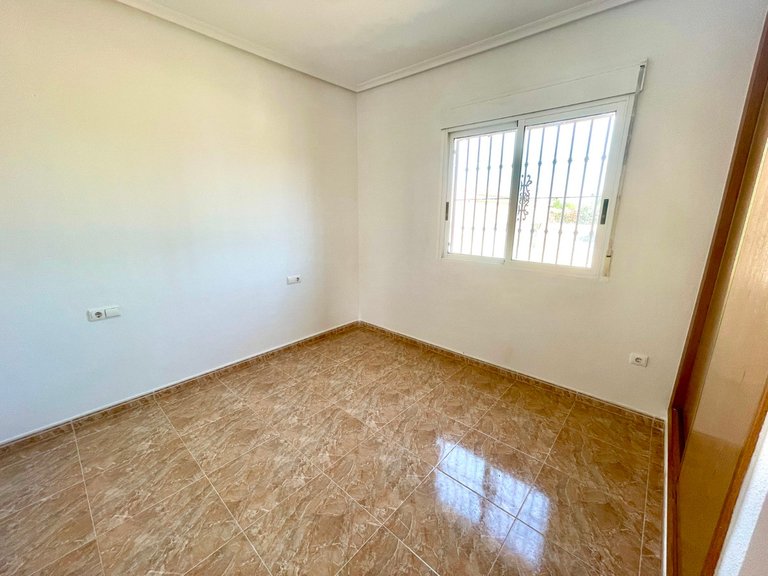 Villa for Sale in Catral, Alicante 43