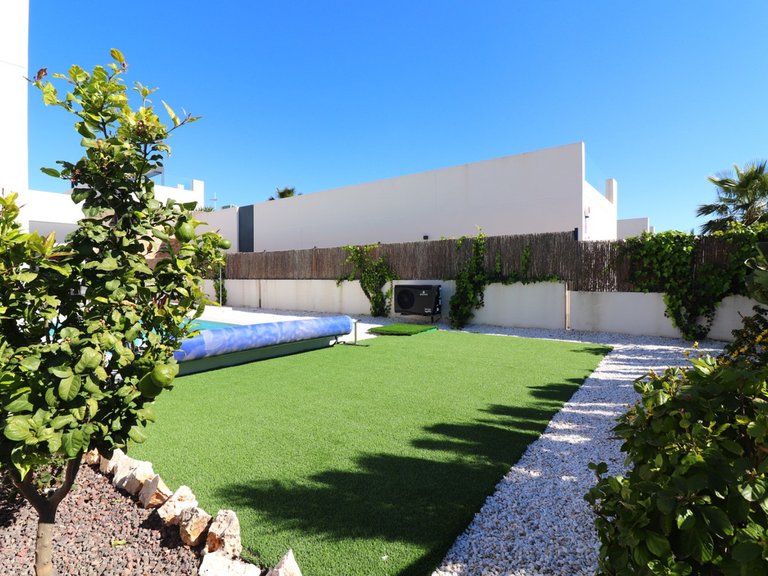 Villa for Sale in Algorfa, Alicante 23