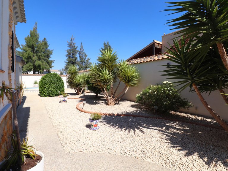 Villa for Sale in Formentera Del Segura, Alicante 30