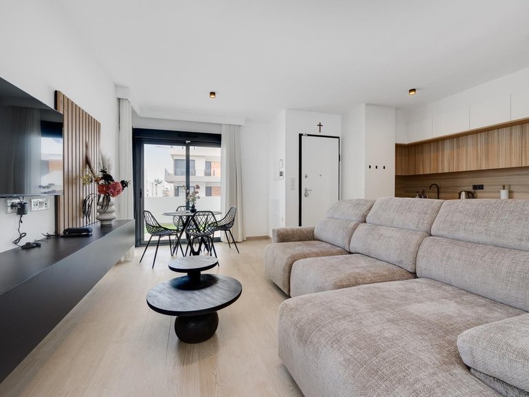 Apartment for Sale in Torrevieja, Alicante 1