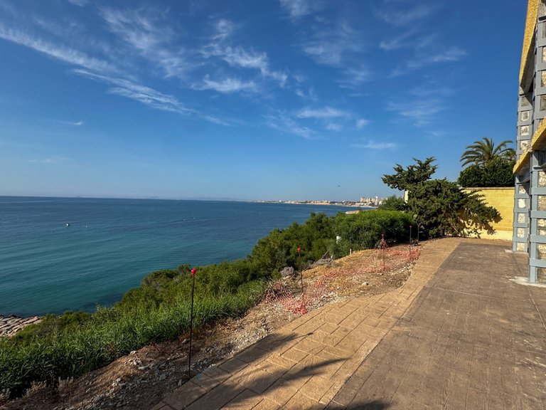 Villa for Sale in Cabo Roig, Alicante 1