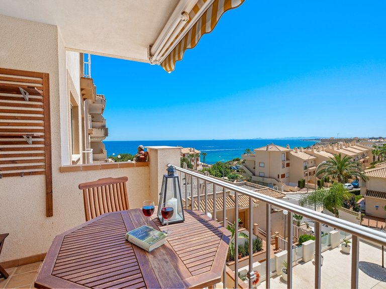Apartment for Sale in Cabo Roig, Alicante 1